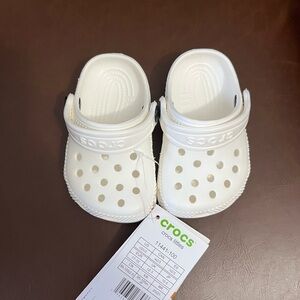 New Crocs Littles white